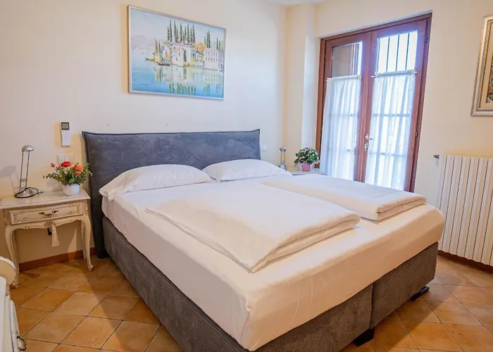 Cavrie Torri Del Benaco