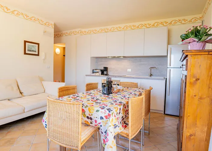 Cavrie Torri Del Benaco