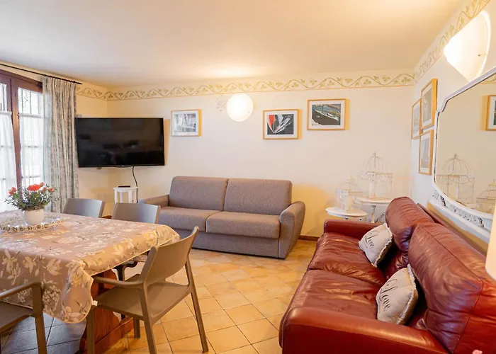 Cavrie * Torri Del Benaco