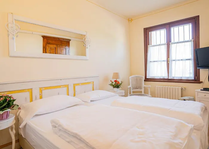 Cavrie Apartamento Torri Del Benaco