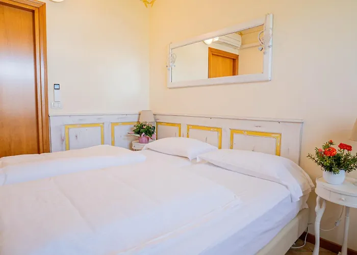 Cavrie Torri Del Benaco