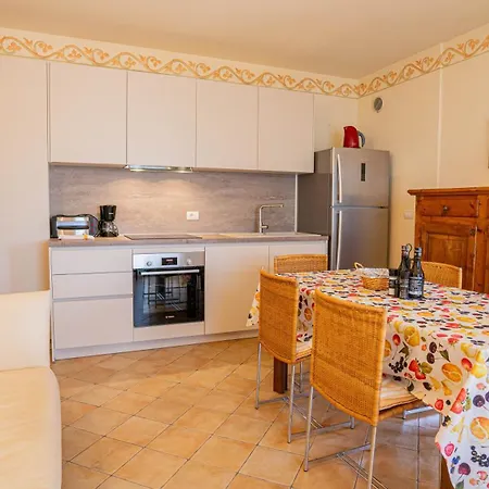 Апартаменты Cavrie *