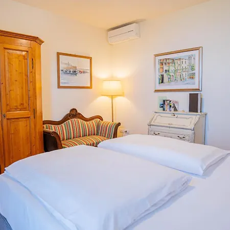 Cavrie Апартаменты *