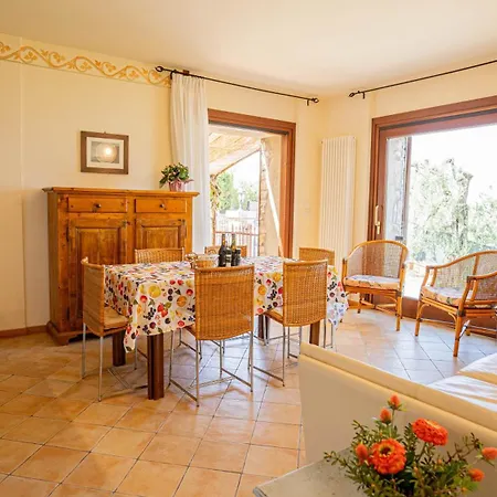 Cavrie Апартаменты *