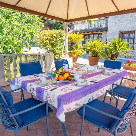 Cavrie Апартаменты *