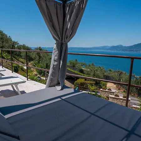 Cavrie Апартаменты *