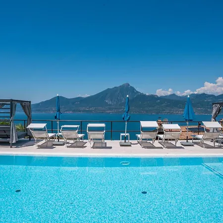 Апартаменты Cavrie *