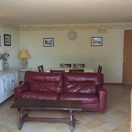 Cavrie Apartment *